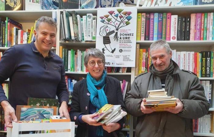 Nella Mayenne, 64 libri donati alla libreria del Marais per il Secours populaire