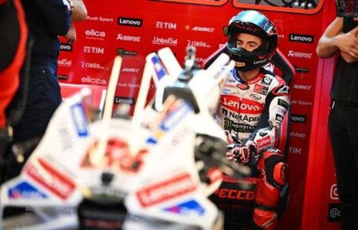 MotoGP, Livio Suppo sottolinea il grosso errore della Ducati: “non devono far percepire a Pecco Bagnaia di essere innamorati di Marc Marquez”