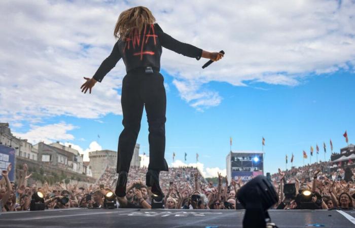 Jean-Louis Aubert, Clara Luciani, -M-, Julien Doré, Hamza e Air alla 41esima Francofolies a La Rochelle