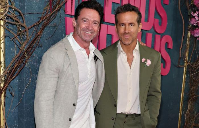 Ryan Reynolds lascia lo stesso messaggio vocale a Hugh Jackman ogni tre giorni