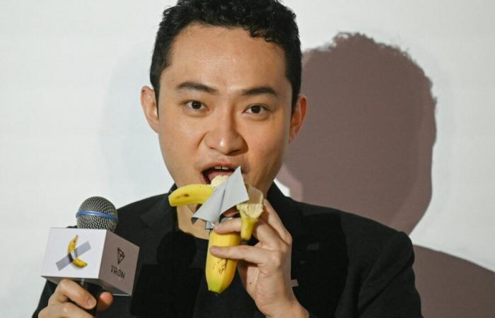 Justin Sun ha mangiato l'opera d'arte sulla banana acquistata per 6 milioni di euro