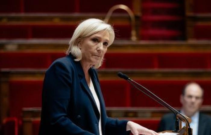 Marine Le Pen alza la posta