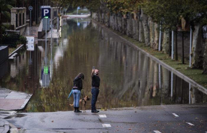 un mese dopo, la complessa ricostruzione