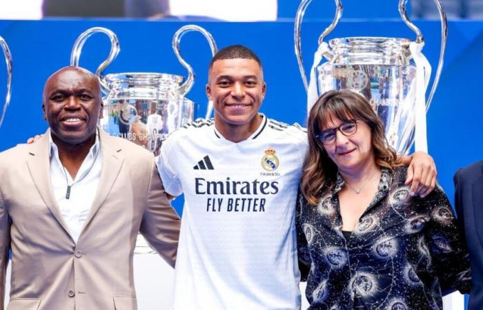 La madre di Mbappé chiama un giornalista, lui esita