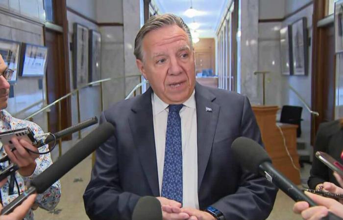 Viene messa una taglia sulla testa di un giornalista: “Questo non è proprio il tipo di Quebec che vogliamo!” – François Legault