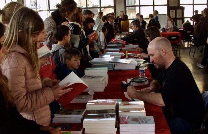 “Porto l'Aveyron dentro di me”, le confessioni dello scrittore Manu Causse