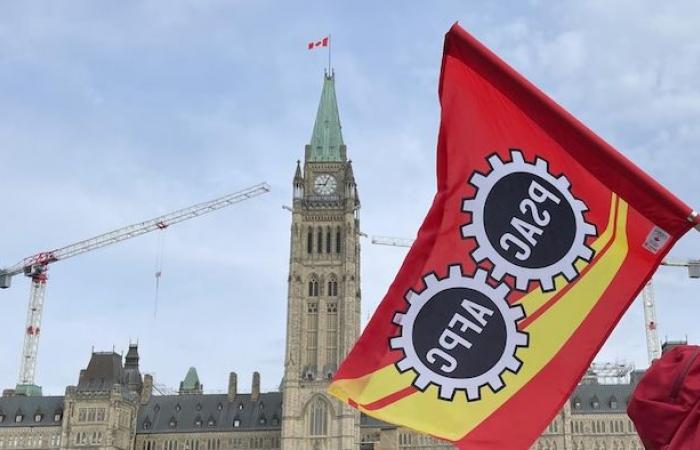 L’Unione teme che Ottawa smetta di contribuire al fondo pensione dei dipendenti pubblici