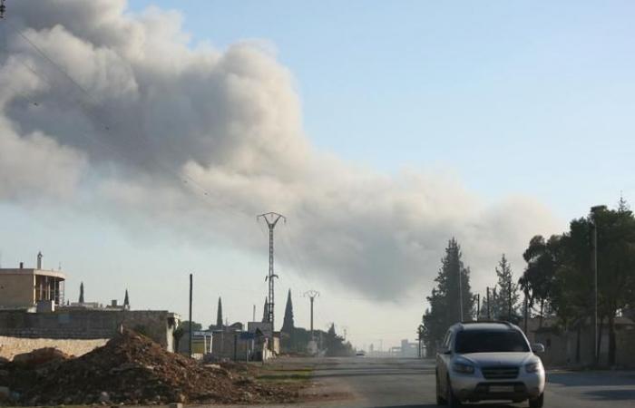 In Siria, i jihadisti e i loro alleati prendono il controllo di parte di Aleppo; Le forze aeree russe e siriane bombardano la roccaforte ribelle di Idlib