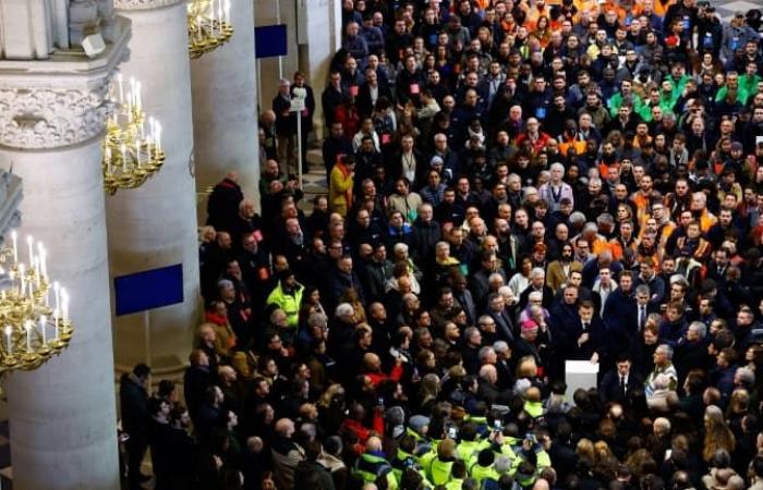 L'ultima visita di Emmanuel Macron a Notre-Dame prima della sua riapertura