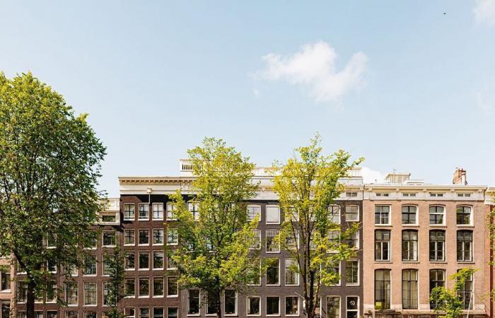 Un appartamento ristrutturato di 155 m2 in un edificio storico ad Amsterdam