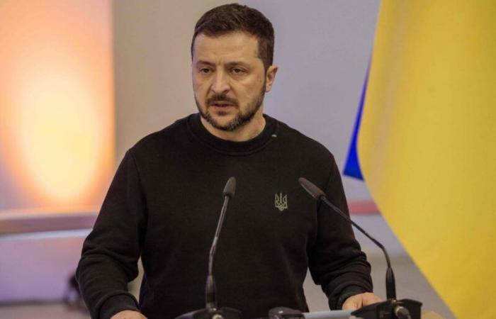 Volodymyr Zelenskyj chiede alla NATO di proteggere i territori controllati dall'Ucraina per congelare il conflitto