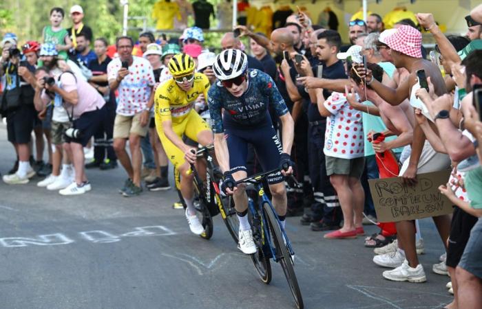 Guarda il Tour de France 2025 e la Parigi-Roubaix negli Stati Uniti con il mega sconto del Black Friday di Peacock