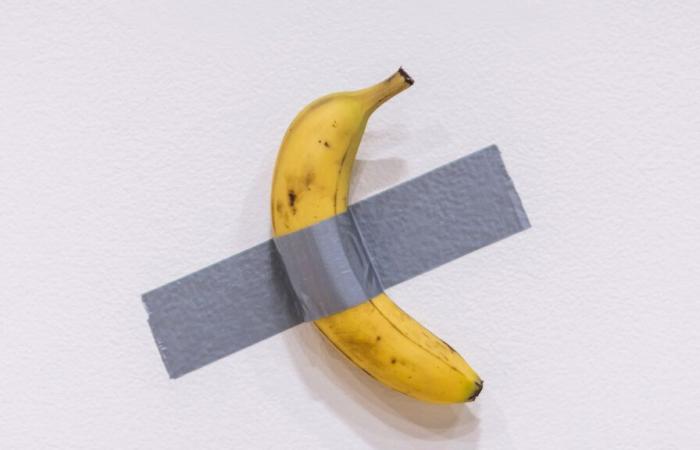 L’imprenditore che ha acquistato opere d’arte di banane per 6,2 milioni di dollari ha mangiato il frutto