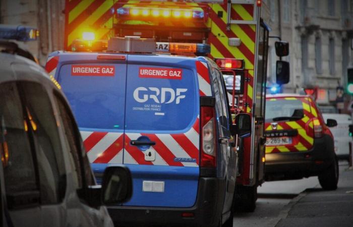 8 persone portate in ospedale