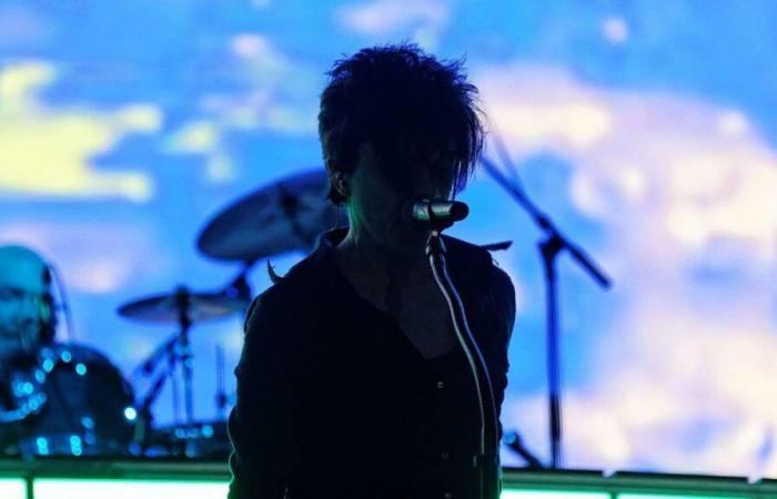 Indochine sorprende i suoi fan con un concerto a sorpresa a Parigi