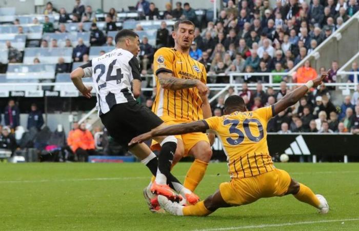 Lewis Dunk spinge per il ritorno nella formazione del Brighton