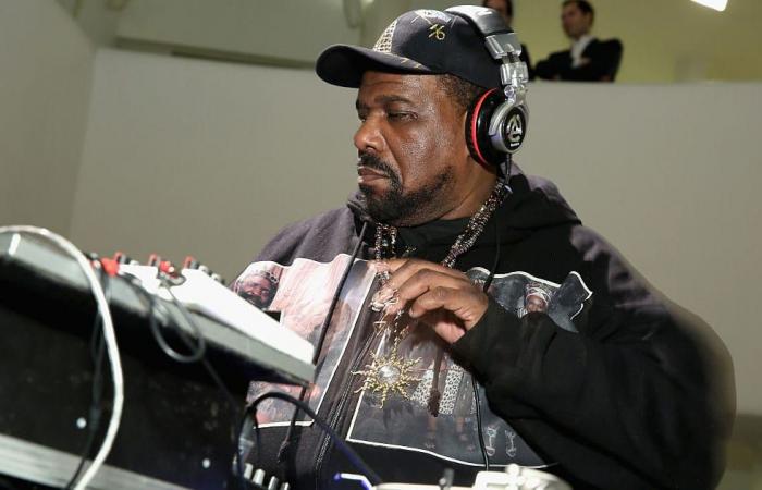 La pioniera dell'hip-hop Afrika Bambaataa accusata di violenza sessuale da parte del rapper francese