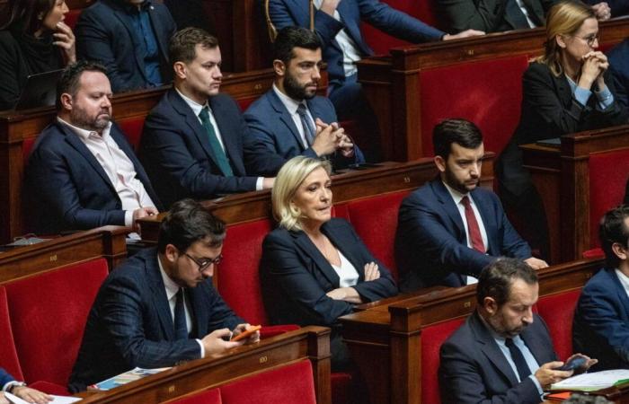 Le Pen fissa una scadenza e altre due richieste a Barnier