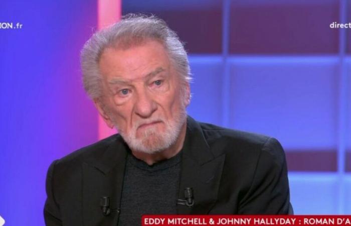 Eddy Mitchell è perseguitato di notte da Johnny Hallyday, i suoi sogni in cui il suo amico lo chiama