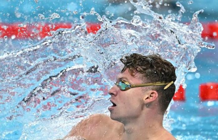 “Esausto”, Léon Marchand rinuncia ai campionati del mondo in vasca corta