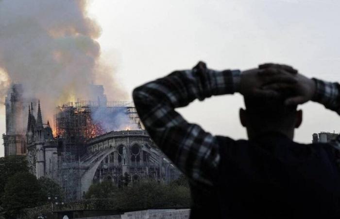 Notre Dame di Parigi. L’incredibile effusione di generosità per la ristorazione