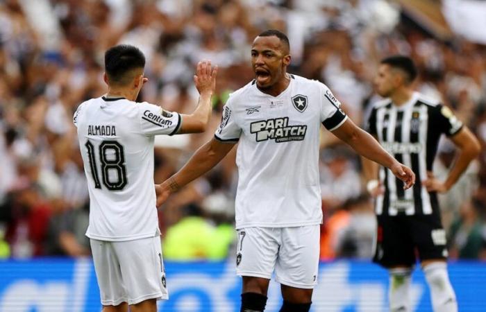 In 10 giocatori, il Botafogo batte l’Atlético Mineiro nella finale di Copa Libertadores allo Stadio Monumental