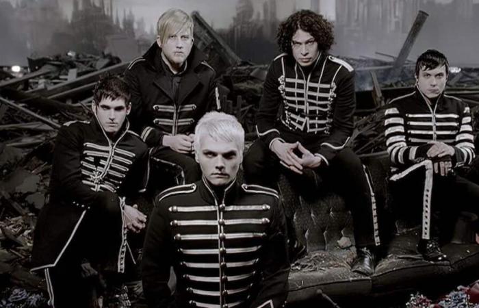 Muore a 44 anni l’ex batterista del gruppo My Chemical Romance: il suo corpo trovato in stato di putrefazione nella sua abitazione