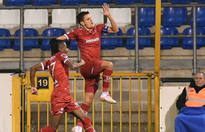 Jelle Vossen ora mostra la sua forma migliore anche contro Jong Genk con 2 gol in una vittoria per 2-3