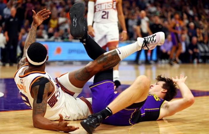 Cosa è successo ad Austin Reaves? La stella dei Lakers vacilla negli spogliatoi dopo una dura caduta in collisione con Isaiah Hartenstein