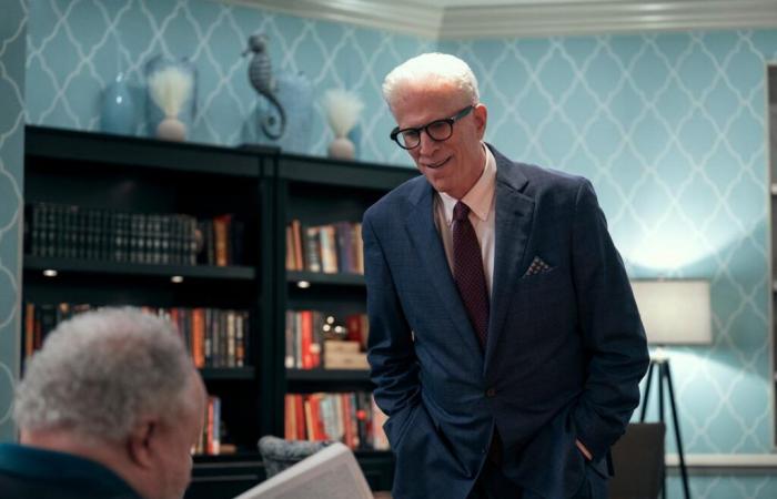 In “Old-School Spy”, su Netflix, Ted Danson, 76 anni, si infiltra nella casa di riposo