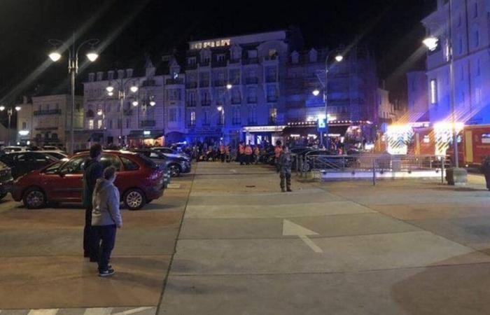 13 persone ferite durante la parata di Natale