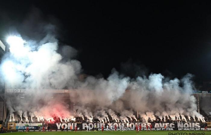 Un momento emozionante molto forte: Charleroi – Standard interrotto per 10 minuti dopo 60 secondi di gioco in omaggio a “Yoni” (video) – Tutto il calcio