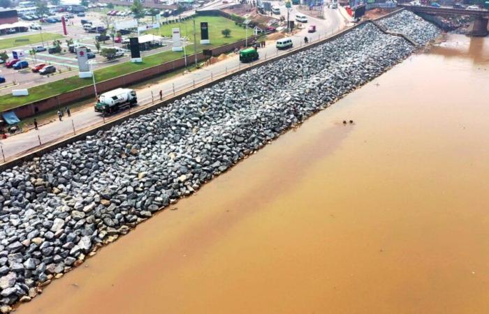 Lotta contro le inondazioni: 4,7 km di dighe risanate