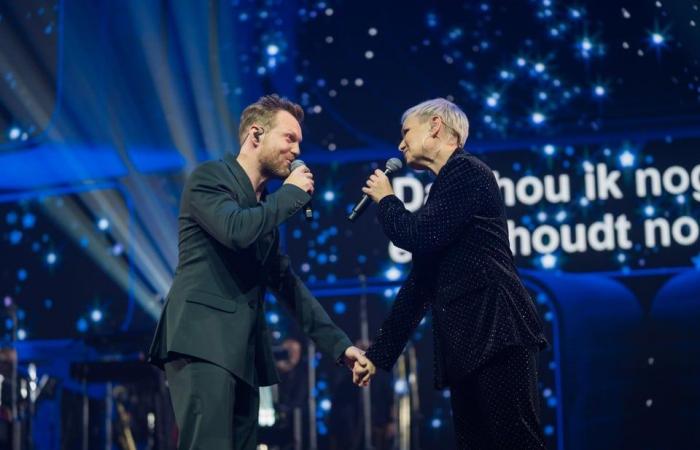 Mega Toby che bacia e Marthe incinta del K3 sono raggianti: questo era lo Studio 100 SingALong nello Sportpaleis