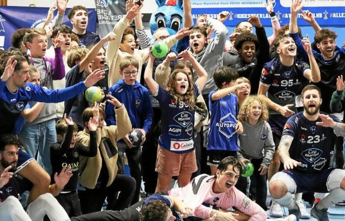 Hennebont-Lochrist Handball vincono la partita contro Ivry, “per Marco”