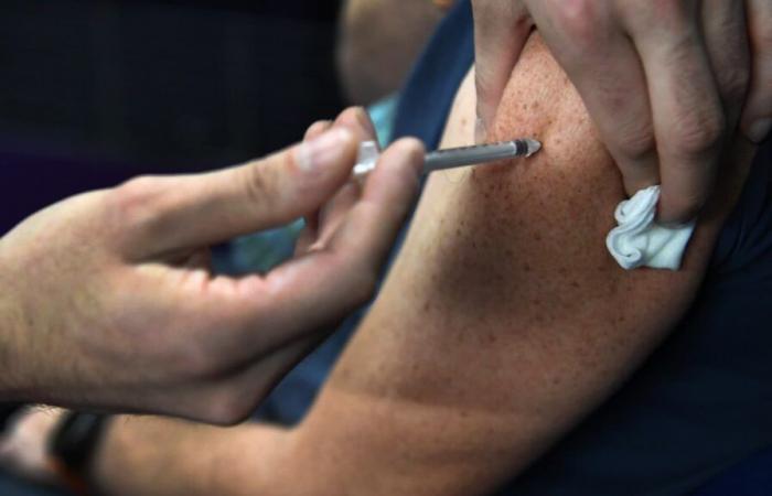 La vaccinazione contro influenza e Covid è in ritardo: appello alla mobilitazione