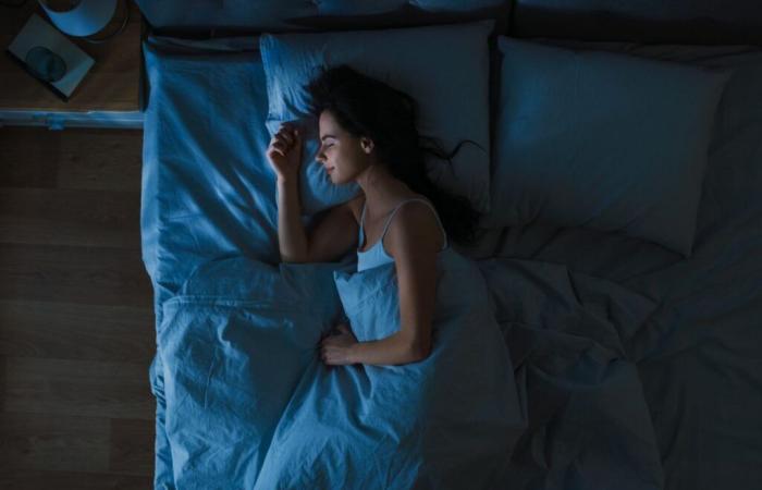 Il sonno influisce sulla pressione sanguigna? Un nuovo studio esplora le differenze di genere