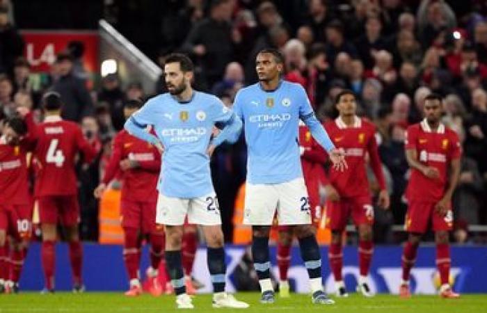 Il Liverpool vola in vetta al campionato dopo la vittoria su un Manchester City alla deriva