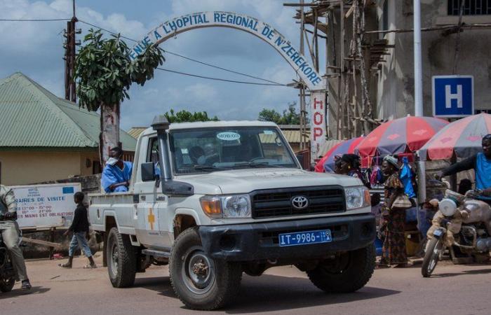 “Corpi a terra”, “l'obitorio è pieno”: in Guinea, scontri durante una partita di calcio provocano decine di morti