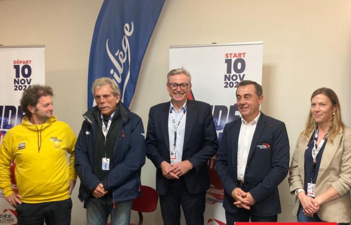 Globo della Vandea di Les Sables-d'Olonne. I catamarani PRIVILÈGE festeggiano il loro 40° anniversario con Alain Leboeuf e il loro creatore Philippe Jeantot