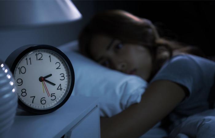 Il sonno influisce sulla pressione sanguigna? Un nuovo studio esplora le differenze di genere