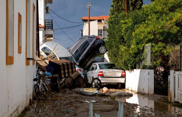 immagini impressionanti dei danni causati dalla tempesta Bora