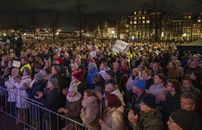 Amsterdam: nonostante minacce e divieti, migliaia di cristiani ed ebrei celebrano Israele