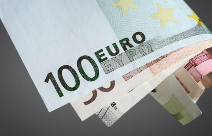 ulteriore aumento dell'euro, il dollaro stabilisce un nuovo record