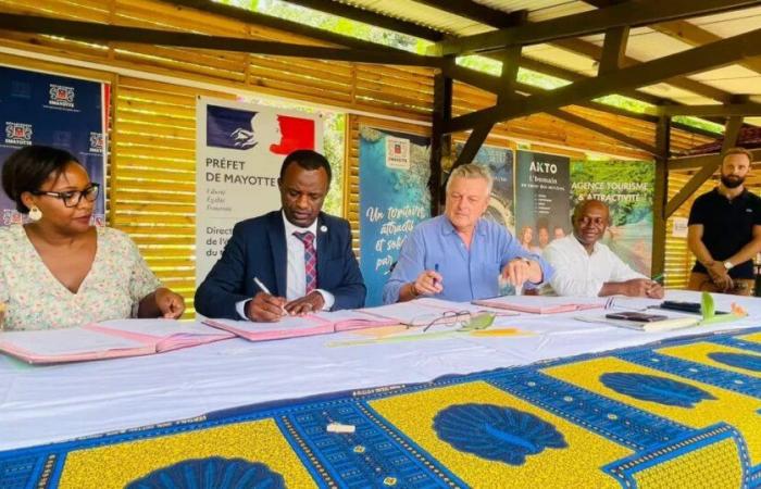 Turismo: A Mayotte un accordo per investire nella formazione e stabilizzare “un settore chiave”