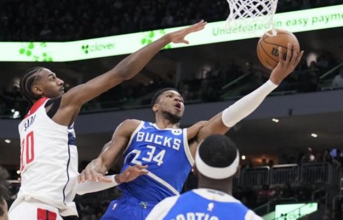 Giannis Antetokounmpo (Milwaukee) vola, rara vittoria per Philadelphia