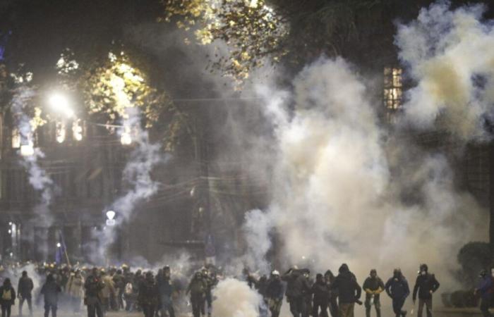 Georgia: migliaia di manifestanti pro-Ue per la quarta notte