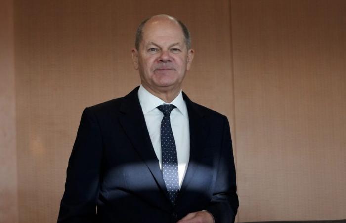 Olaf Scholz visita Kiev e annuncia nuovi aiuti militari