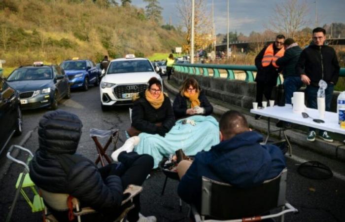 Trasporto malati: tassisti arrabbiati e preoccupati mobilitati a Lione e a nord di Marsiglia: notizie