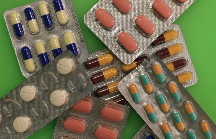 L'edizione 2025 della lista nera dei farmaci da vietare comprende 88 trattamenti venduti in Francia